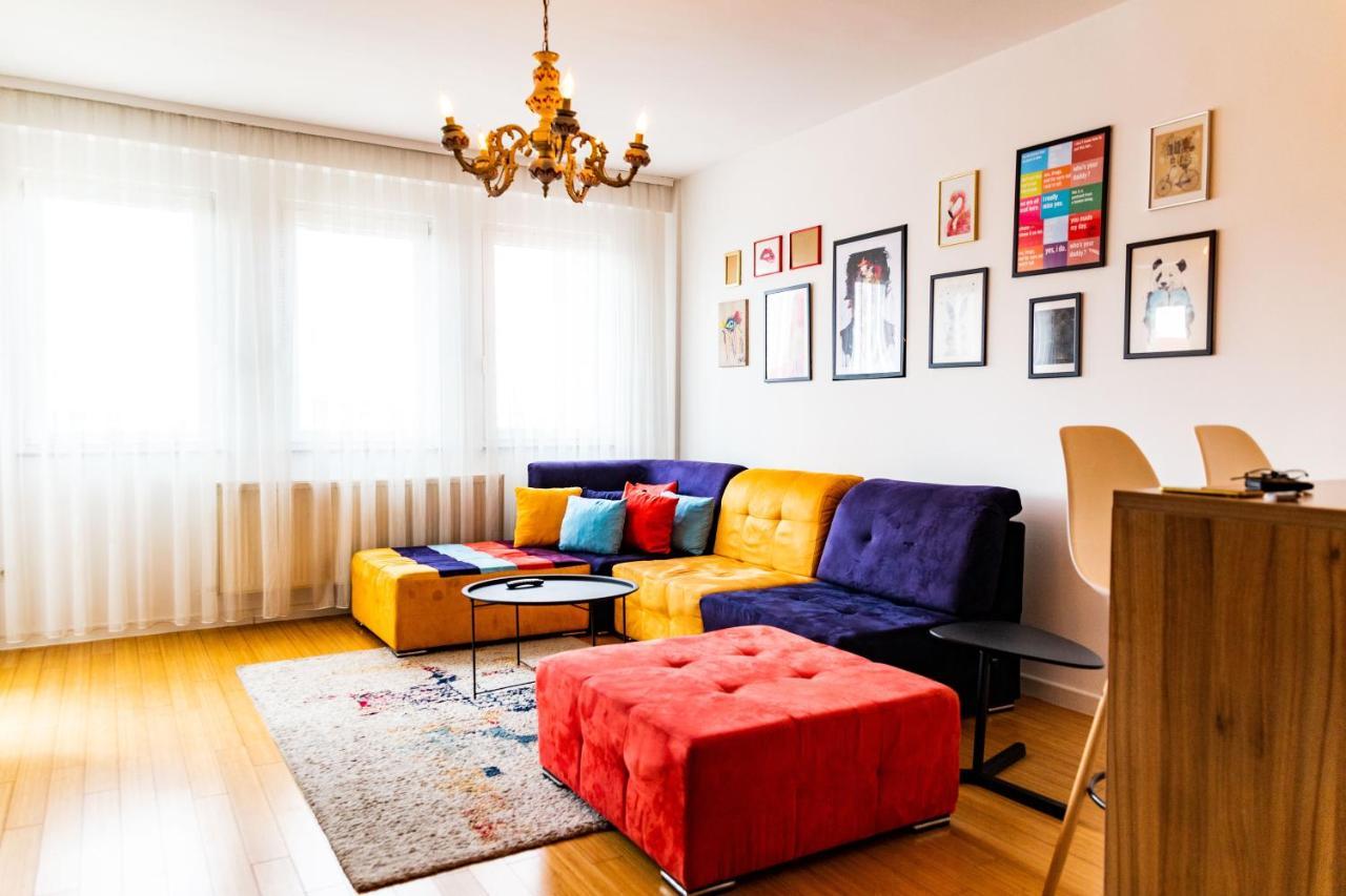 Modern Apartment With A View Feels Like Home Prishtine Bagian luar foto